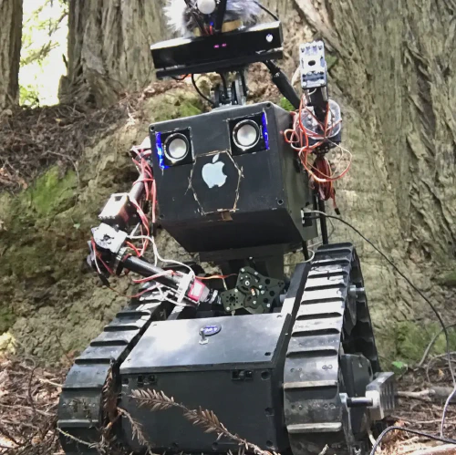 /../assets/images/pages/Makerfaire_2022.webp